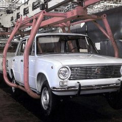 Развитие автомобиля ВАЗ 2101 — от создания прототипа до начала массового производства